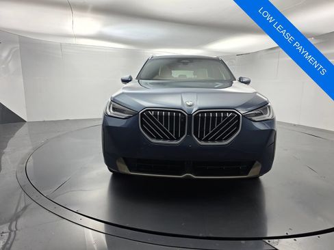 Used 2026 BMW X3 xDrive30i w/ Premium Package AWD/4WD image 2