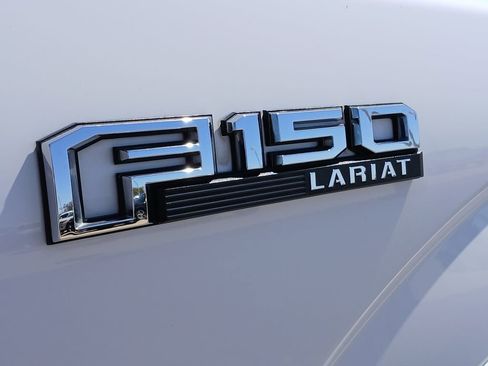 Used 2018 Ford F150 Lariat image 32