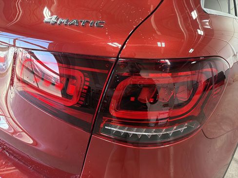 Used 2022 Mercedes-Benz GLC 300 4MATIC image 11