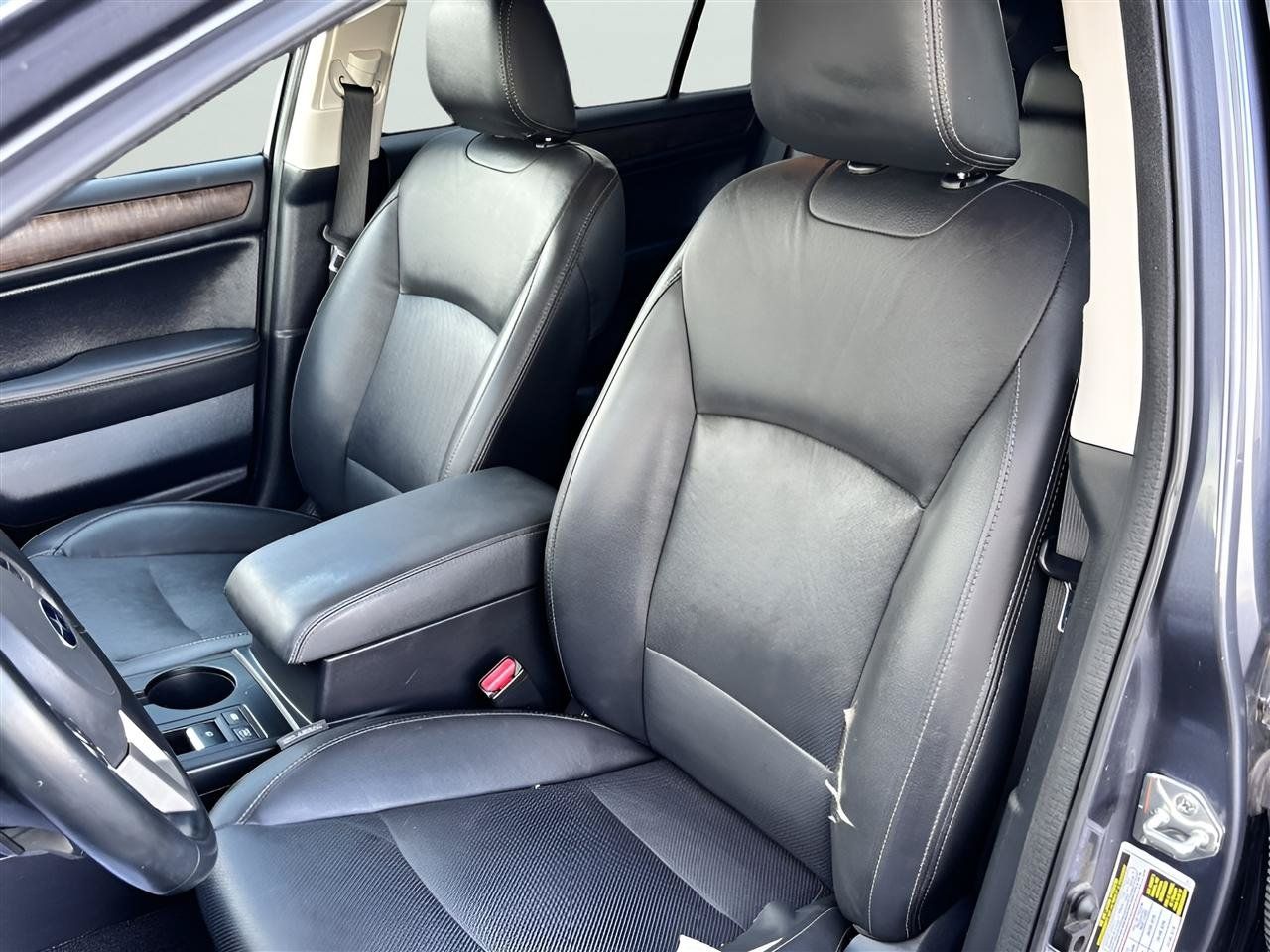 Used 2016 Subaru Outback 2.5i Limited AWD/4WD image 13