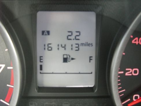 Used 2014 Subaru Crosstrek 2.0i Premium image 16