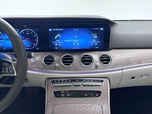 Certified 2023 Mercedes-Benz E 350 4MATIC Sedan image 19