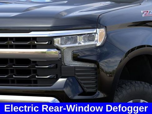 New 2026 Chevrolet Silverado 1500 LT w/ Z71 Off-Road Package AWD/4WD image 11