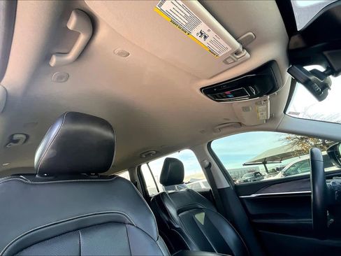 Used 2022 Jeep Grand Cherokee L Limited w/ Luxury Tech Group II image 13