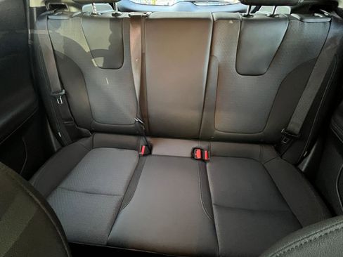 Used 2025 Buick Encore GX Preferred image 38