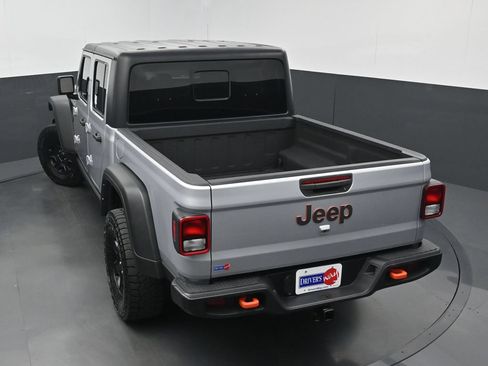 Used 2022 Jeep Gladiator Mojave AWD/4WD image 33