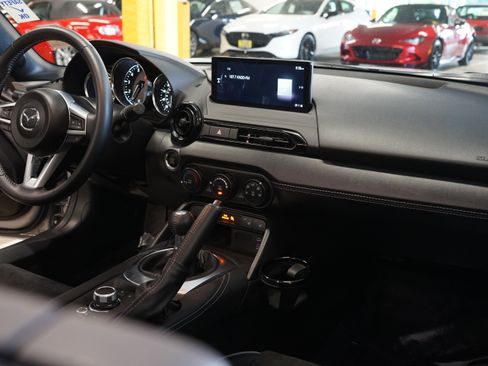 Used 2025 MAZDA MX-5 Miata Club w/ Brembo/BBS Recaro Package RWD image 19