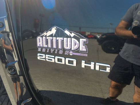 Used 2014 GMC Sierra 2500 SLE w/ SLE Preferred Package image 14