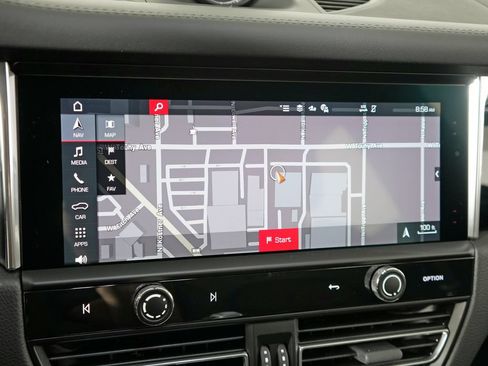 Certified 2026 Porsche Macan Turbo AWD/4WD image 28