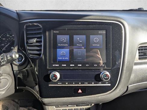 Used 2022 Mitsubishi Outlander SEL image 14