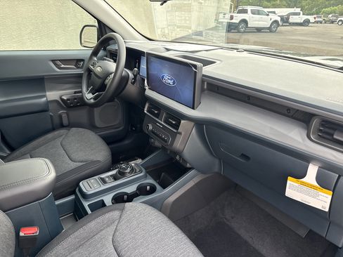 New 2025 Ford Maverick XLT w/ Black Appearance Package image 15