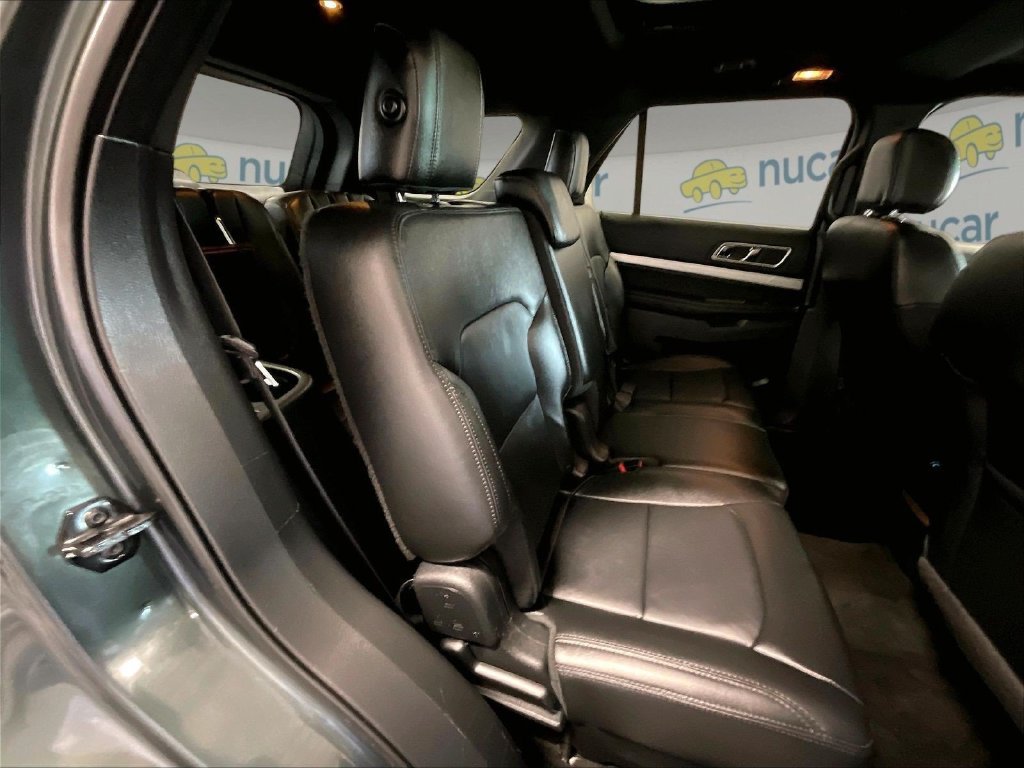 Used 2016 Ford Explorer XLT w/ Equipment Group 202A AWD/4WD image 16