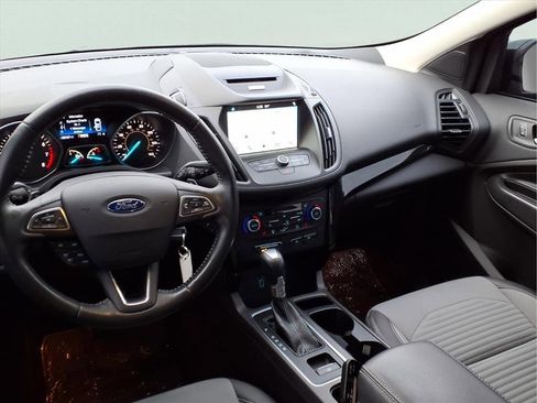 Used 2017 Ford Escape SE w/ Equipment Group 201A image 4