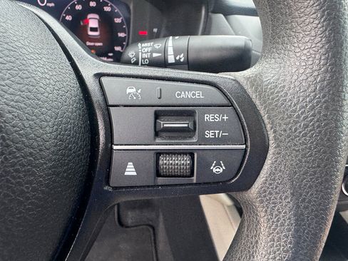 Certified 2023 Honda Accord EX image 12