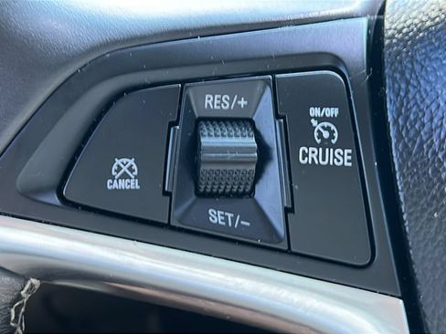 Used 2020 Buick Encore Preferred FWD image 19