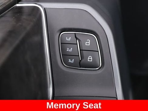 Used 2025 Ford F250 Lariat w/ Lariat Ultimate Package AWD/4WD image 18