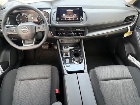 New 2026 Nissan Rogue SV image 8