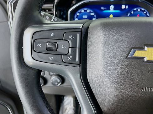 Used 2023 Chevrolet Silverado 1500 LT AWD/4WD image 15