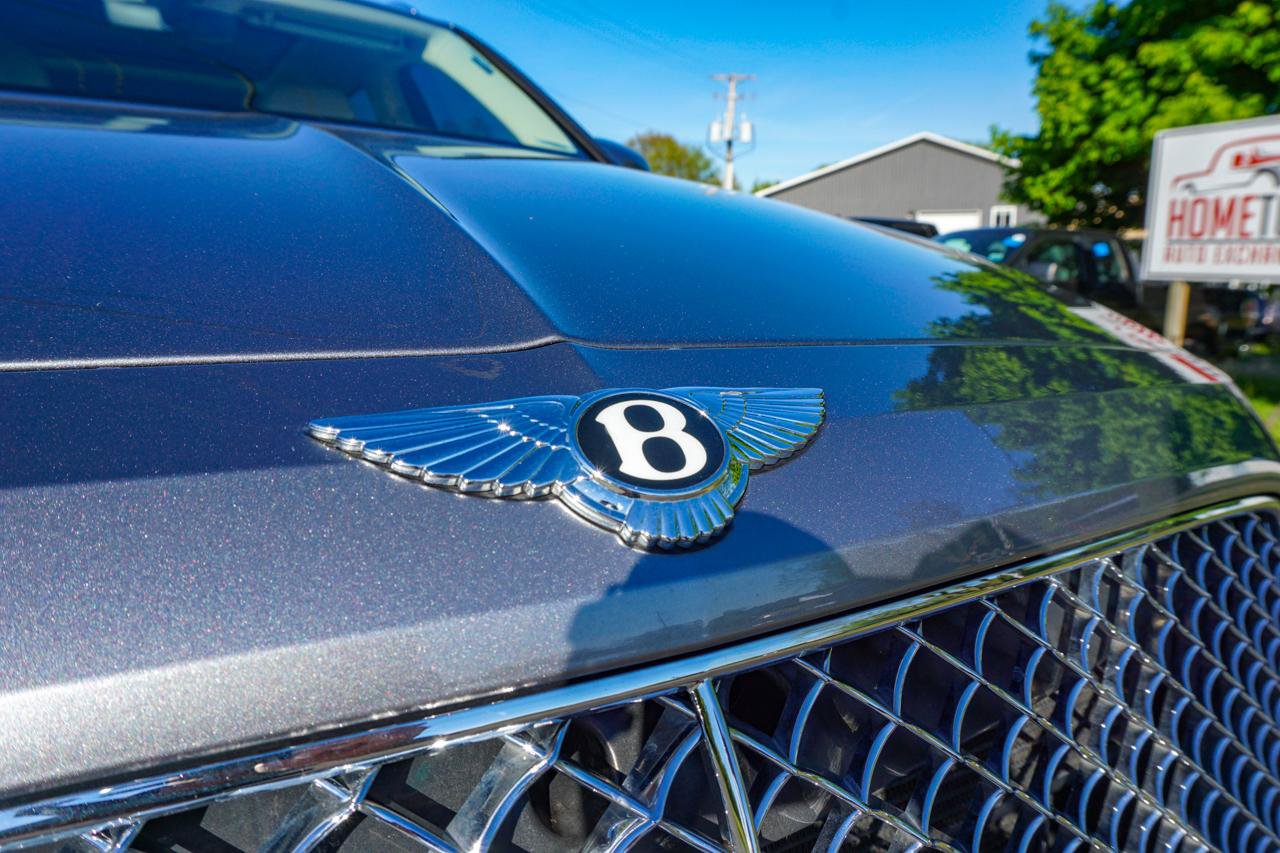 Used 2017 Bentley Bentayga AWD/4WD image 9