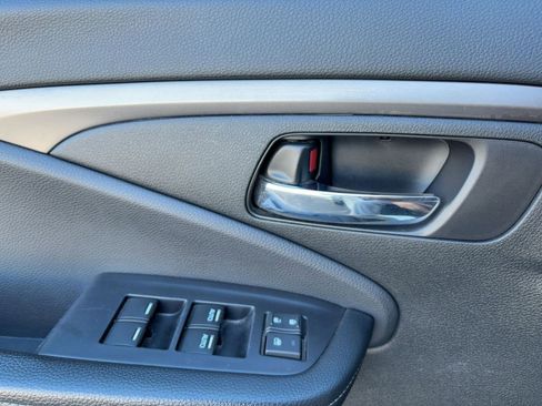 Used 2019 Honda Ridgeline RTL-T image 13