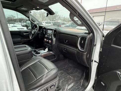 Used 2020 GMC Sierra 2500 Denali w/ Denali Ultimate Package image 28