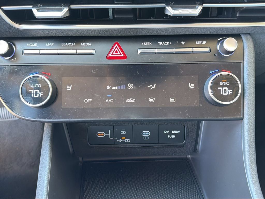 Used 2025 Hyundai Sonata SEL FWD image 25