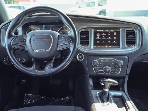 Used 2023 Dodge Charger SXT RWD image 3
