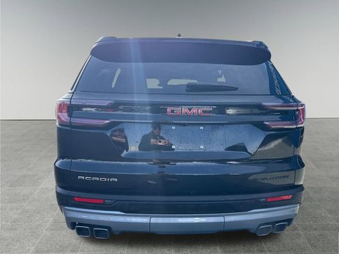 Used 2025 GMC Acadia Elevation image 4