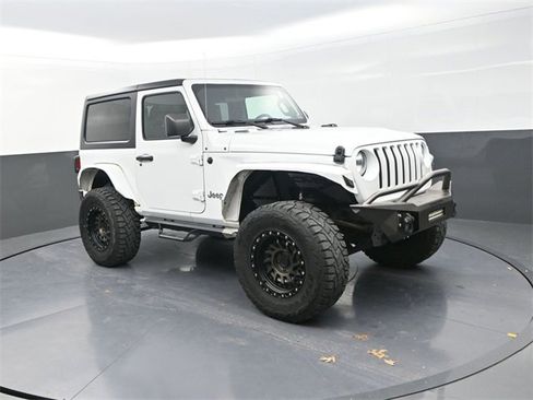 Used 2020 Jeep Wrangler Sport image 9