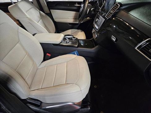 Used 2017 Mercedes-Benz GLS 550 4MATIC image 22