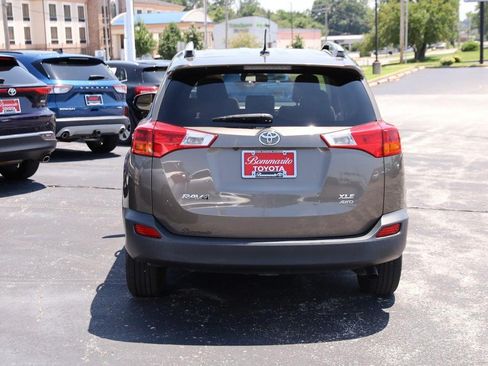 Used 2015 Toyota RAV4 XLE w/ Four Season Floor Mat Package AWD/4WD image 6