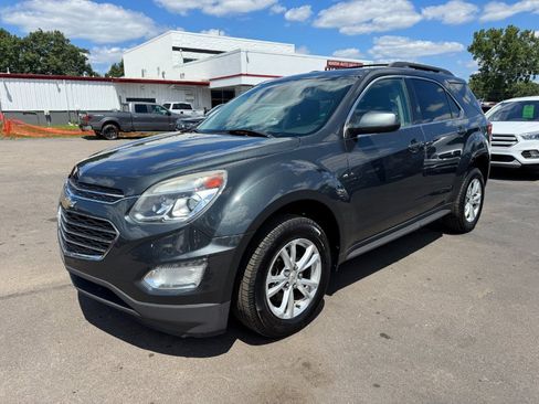 Used 2017 Chevrolet Equinox LT w/ Convenience Package FWD image 1