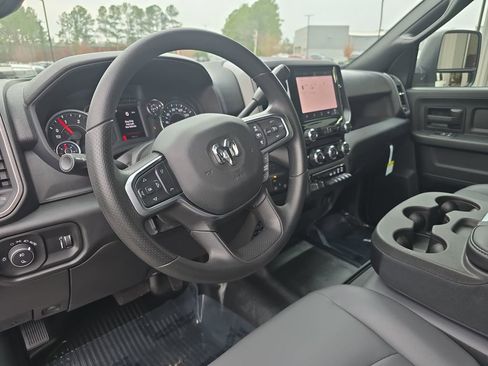 New 2025 RAM 2500 Tradesman w/ Chrome Appearance Group AWD/4WD image 16