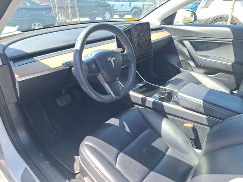 Used 2020 Tesla Model 3 Long Range image 9