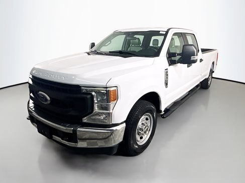 Used 2020 Ford F250 XL w/ Power Equipment Group image 4
