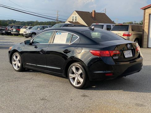 Used 2014 Acura ILX w/ Technology Package FWD image 2