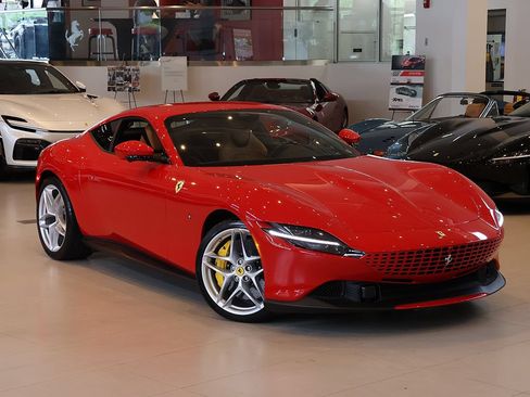Certified 2024 Ferrari Roma RWD image 7