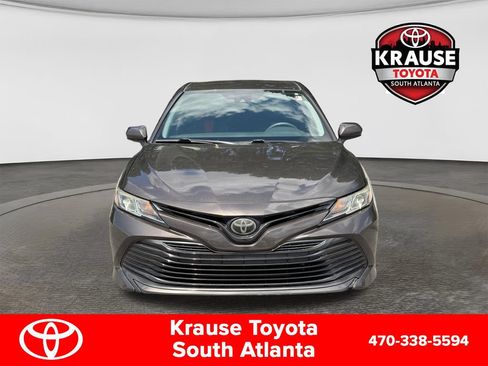 Used 2019 Toyota Camry LE FWD image 2