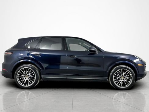 Used 2022 Porsche Cayenne Platinum Edition AWD/4WD image 6