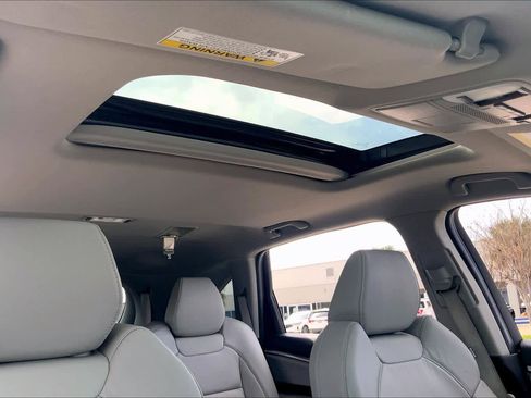 Used 2019 Acura MDX FWD image 13