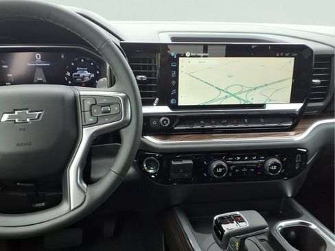 New 2026 Chevrolet Silverado 1500 LT Trail Boss w/ Convenience Package II AWD/4WD image 6