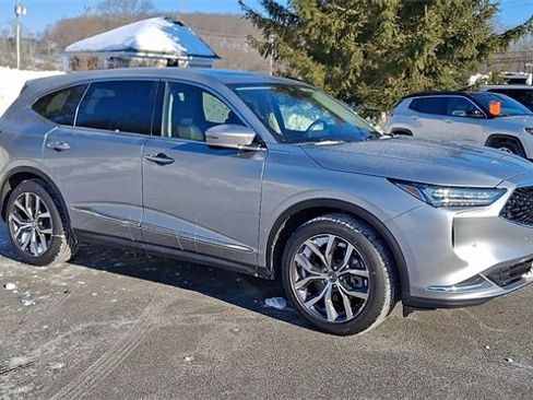 Used 2023 Acura MDX SH-AWD w/ Technology Package image 2