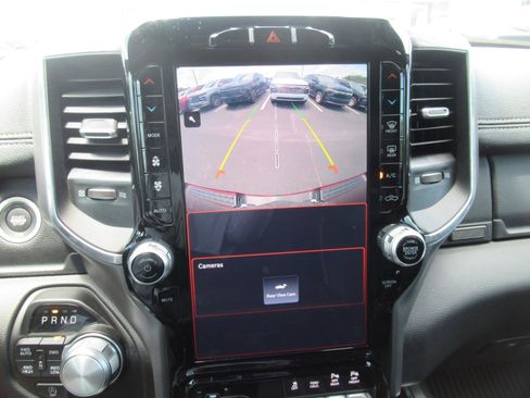 Used 2023 RAM 1500 Laramie AWD/4WD image 31