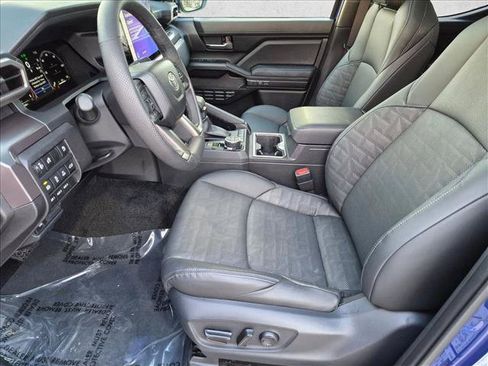 Certified 2025 Toyota Tacoma TRD Off-Road w/ TRD Off Road Premium Package AWD/4WD image 15