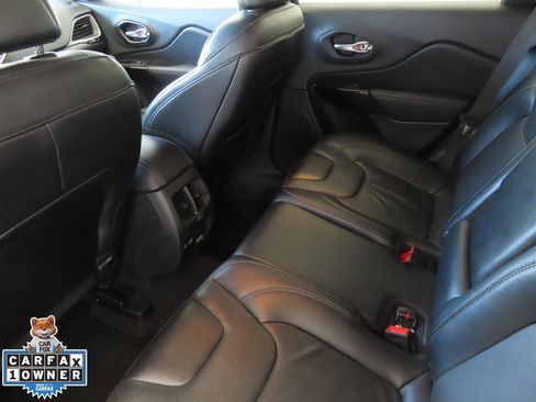 Used 2023 Jeep Cherokee Altitude Lux image 23