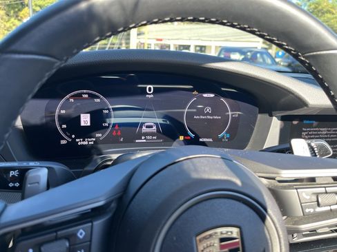 Used 2025 Porsche 911 Carrera w/ Premium Package image 29