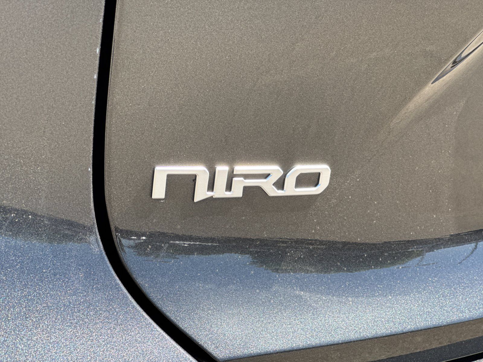 Used 2023 Kia Niro Wind FWD image 41