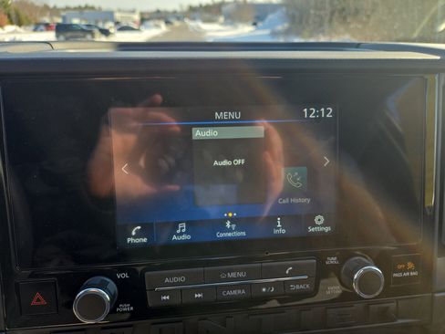 Certified 2025 Nissan Frontier S image 25