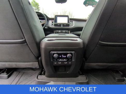 Used 2024 Chevrolet Suburban High Country AWD/4WD image 23