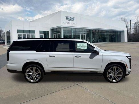 New 2026 Cadillac Escalade ESV Sport w/ Touring Package AWD/4WD image 2